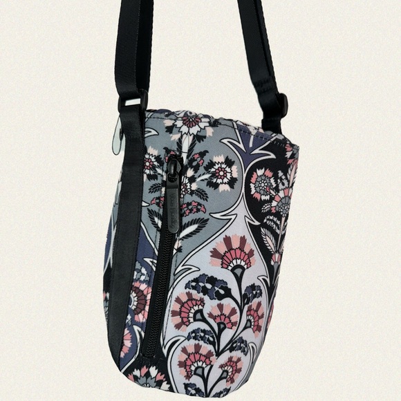 Vera Bradley Lighten Up Water Bottle Crossbody - Picture 2 of 5